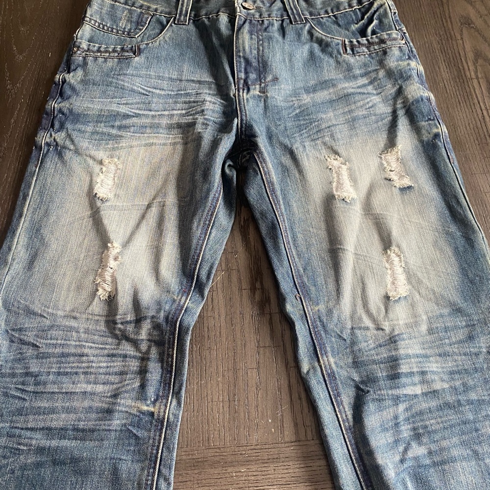 Men's Slim Fit Distressed Denim Jeans